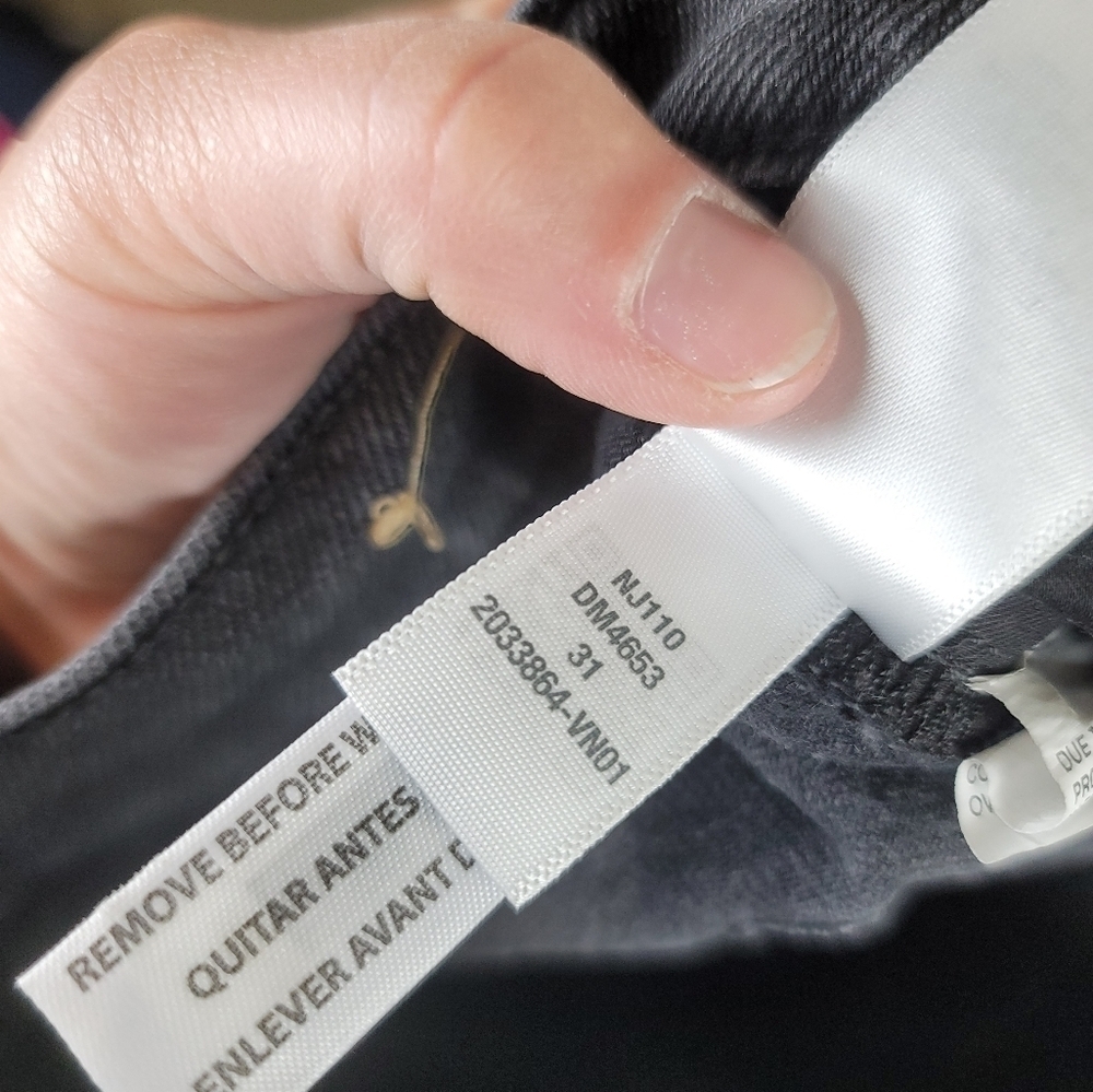 MADEWELL MID-RISE KICK OUT JEANS IN RINSED BLACK, SZ 31 - Picture 11 of 16